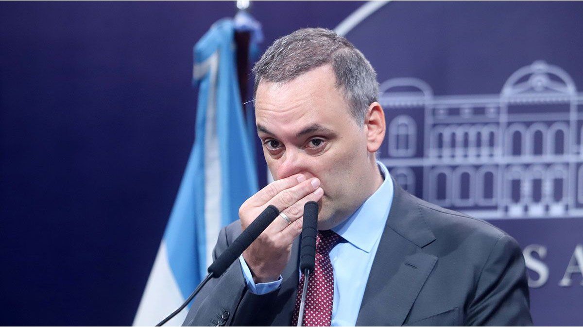 Adorni presenta nuevas declaraciones para justificar sus millonarios ingresos por Bitcoin