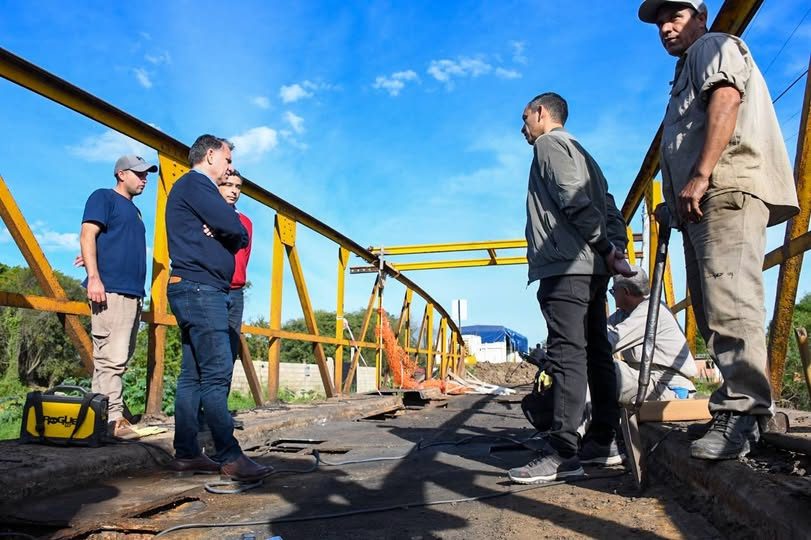 Sagrado Corazón: vecinos atrapados por la obra abandonda de un puente crucial