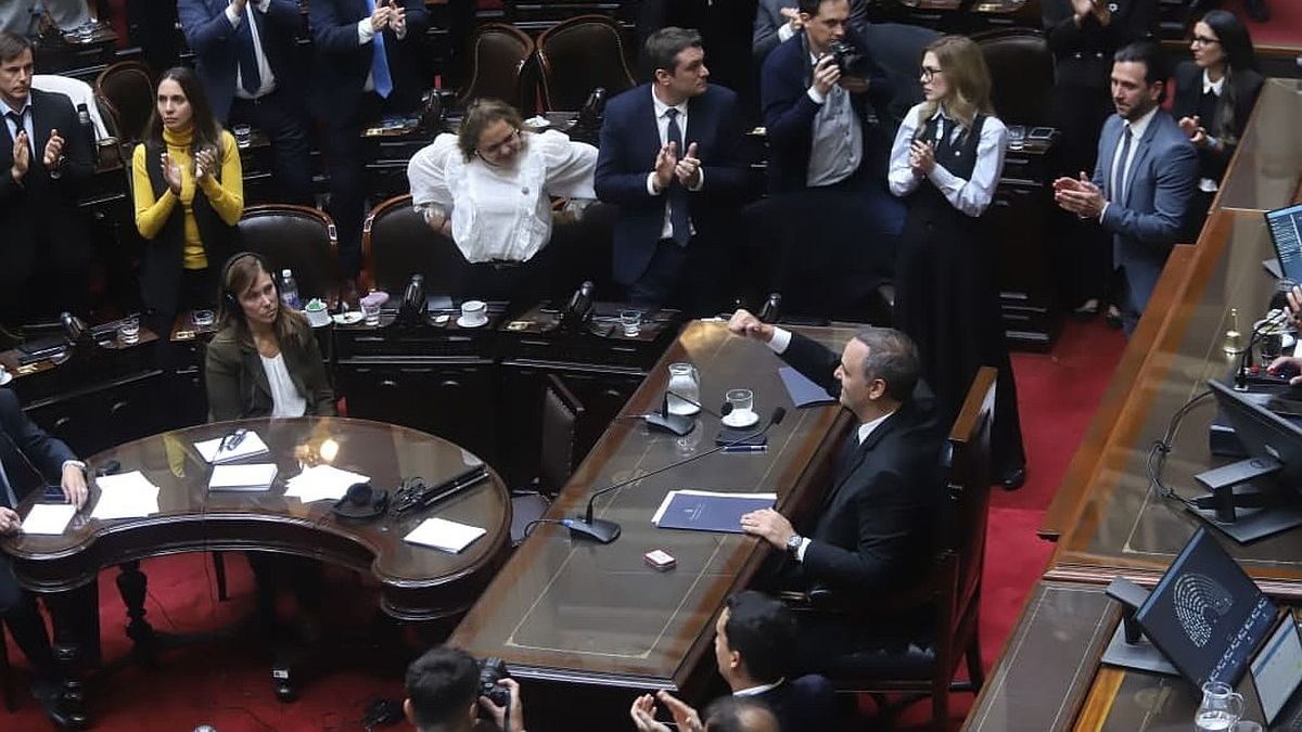 Diputados en suspenso: PRO y UCR no definen si respaldan medidas contra Adorni