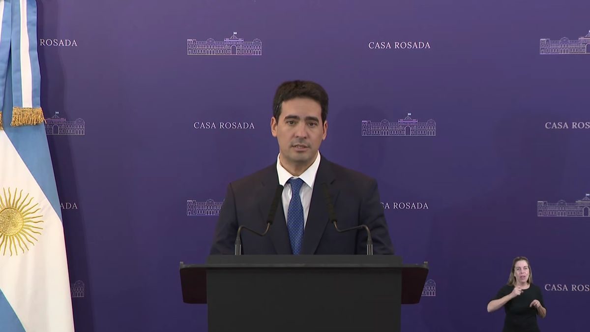 Ravier asume como vocero presidencial y promete reorientar la comunicación oficial