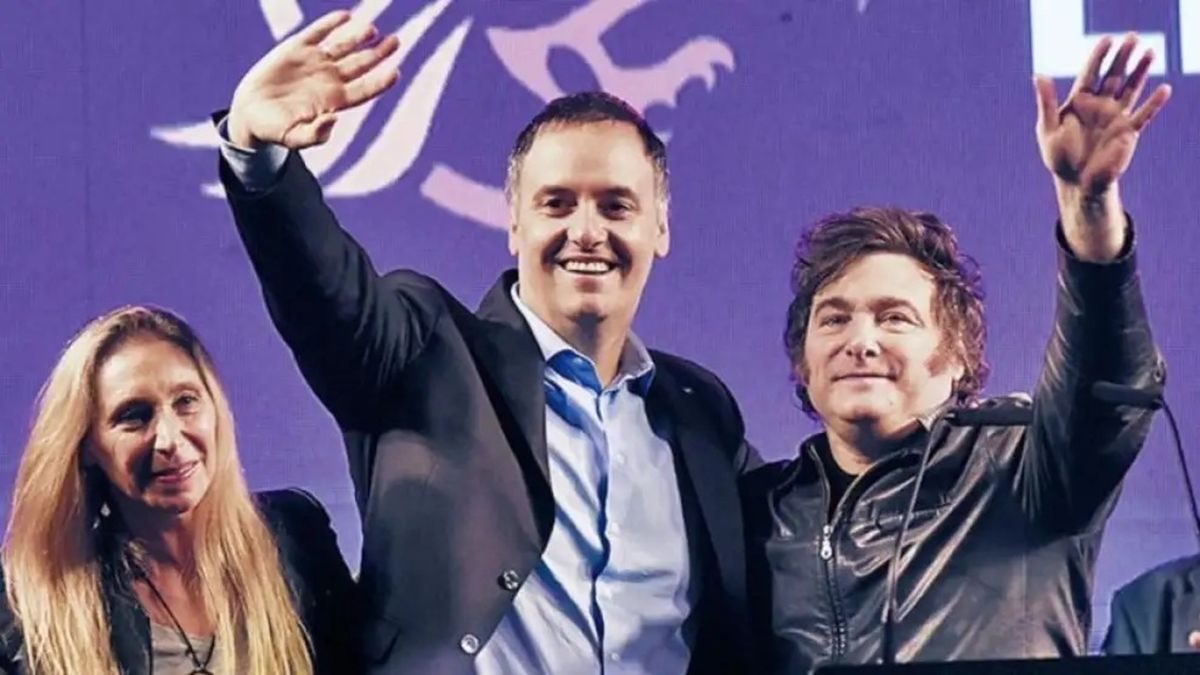 Milei regresó y define el futuro de Adorni en horas críticas
