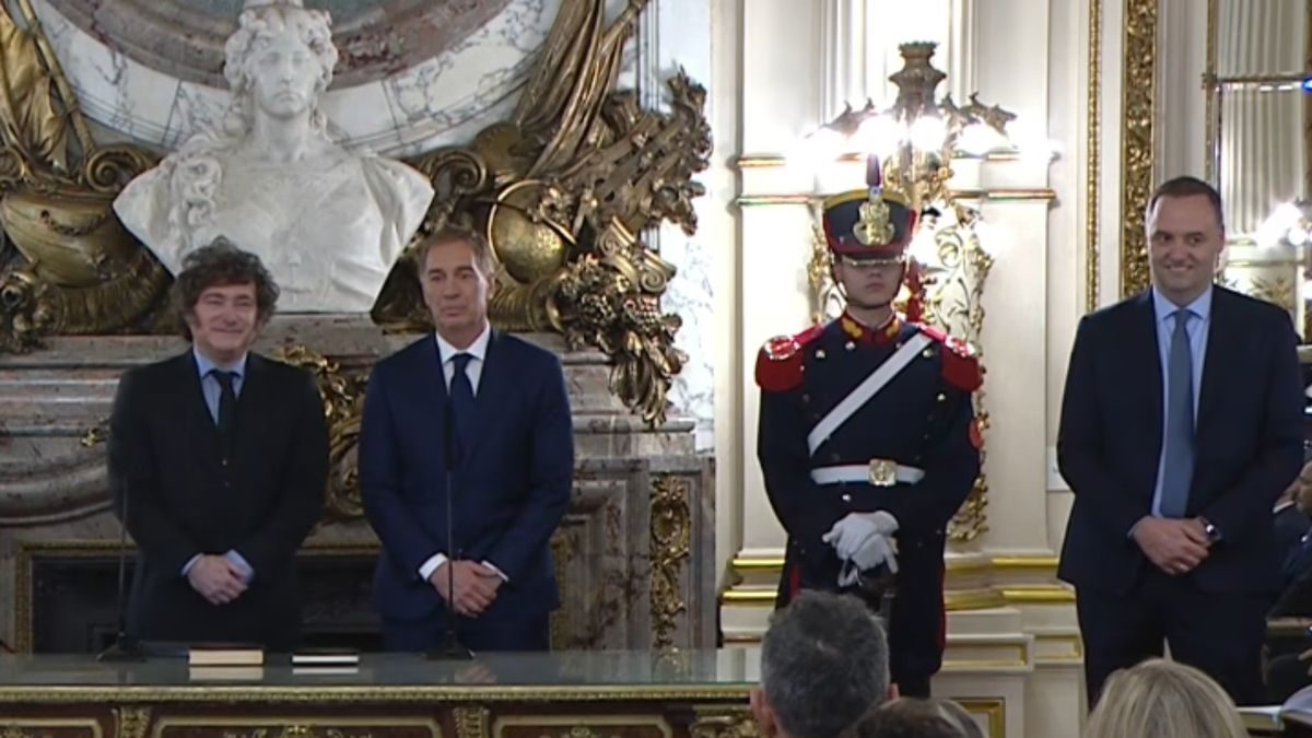 Santilli asume como jefe de Gabinete con ceremonia en Casa Rosada