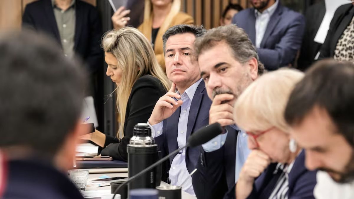 El PRO apuesta al Gobierno: Santilli afianza la alianza en Diputados