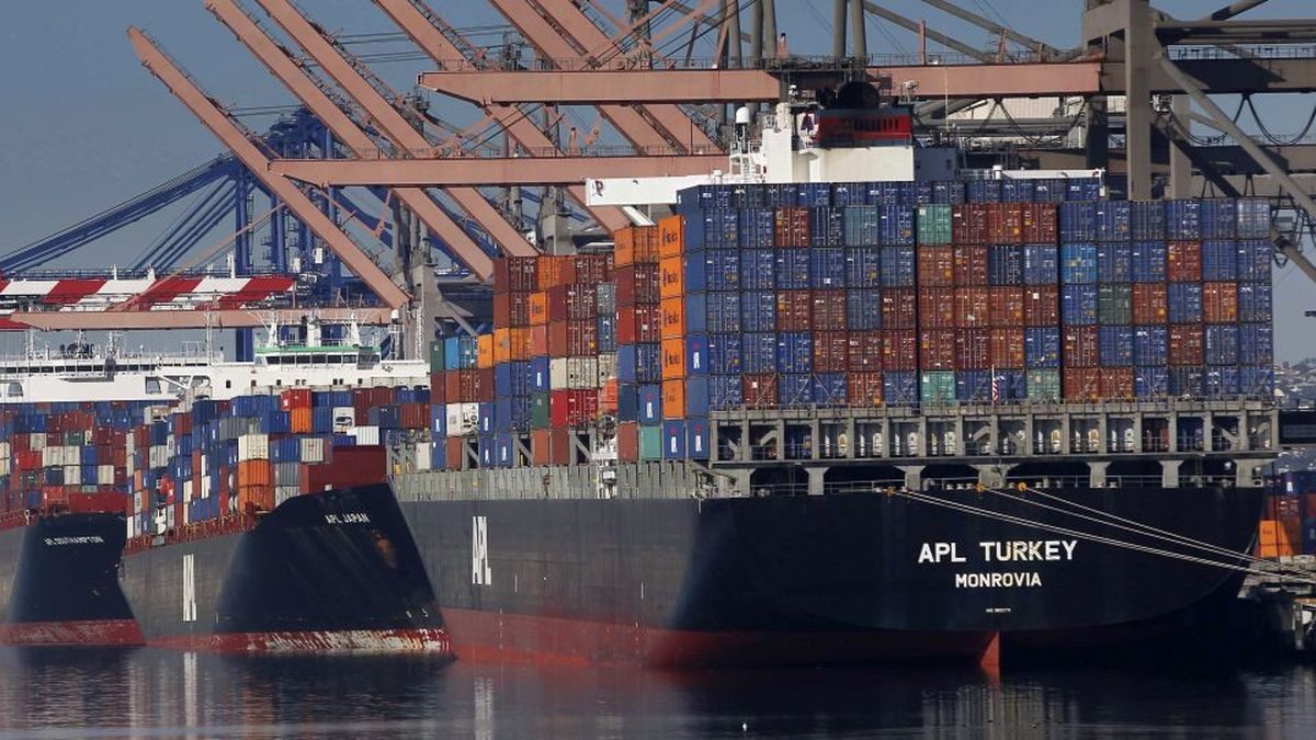 El déficit comercial estadounidense se dispara en mayo con caída de exportaciones