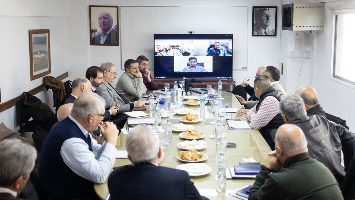 Se reactivan negociaciones salariales en la metalurgia tras intervención sindical