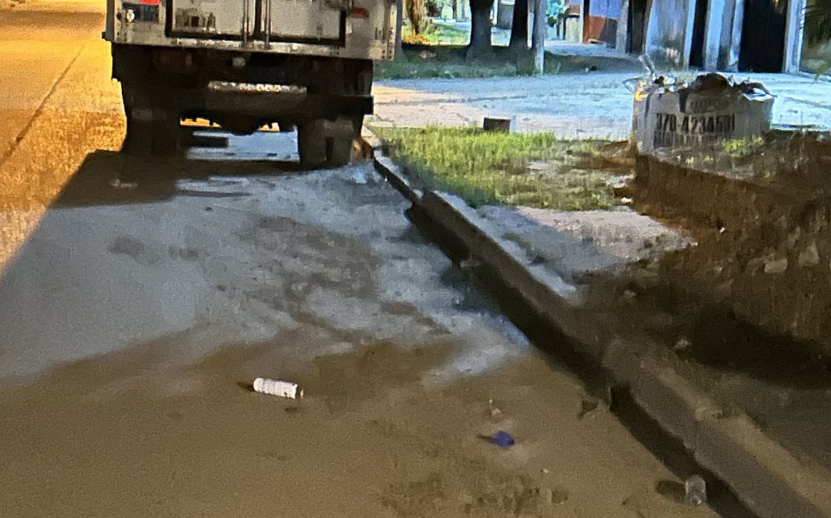 Más de un mes sin barrer: San Miguel reclama por el abandono de la limpieza urbana
