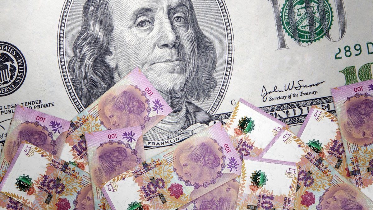 El dólar en pausa: el Mundial y la retención agrícola frenan el mercado cambiario