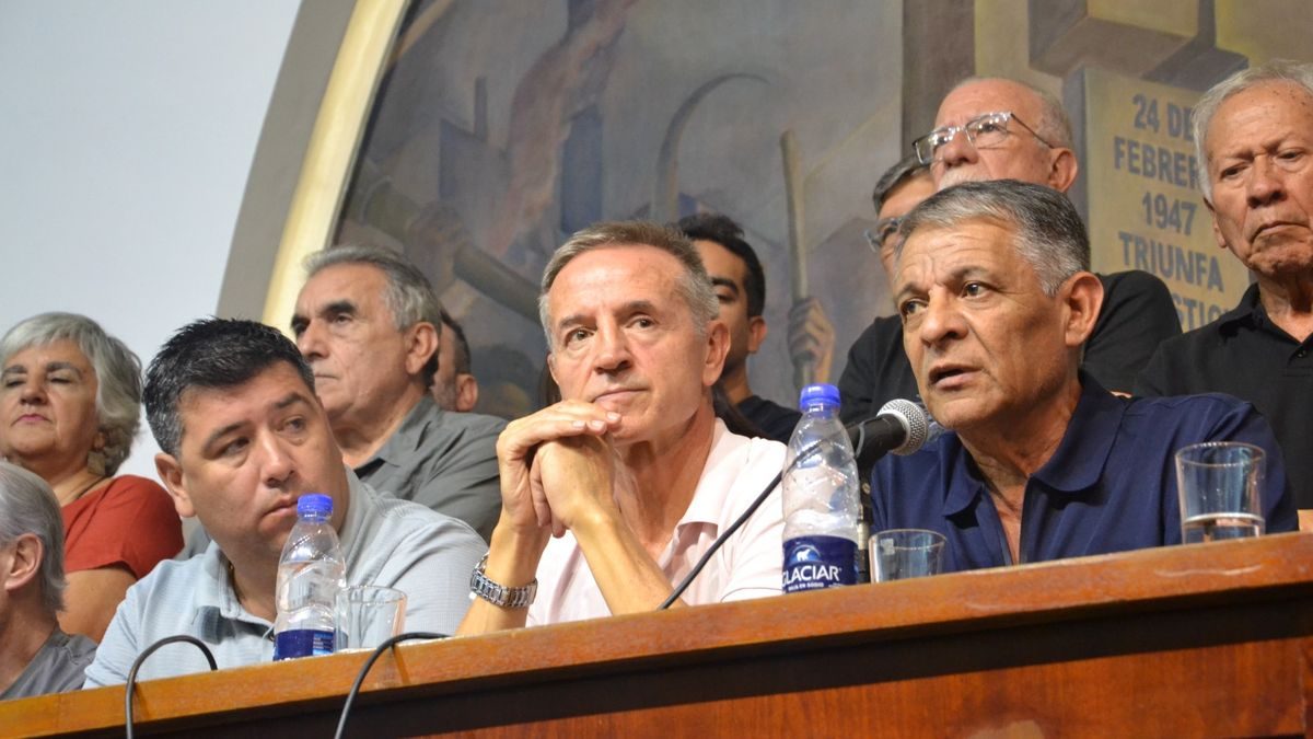 El Gobierno cede ante los gremios y elimina el tope del 2% en aportes sindicales