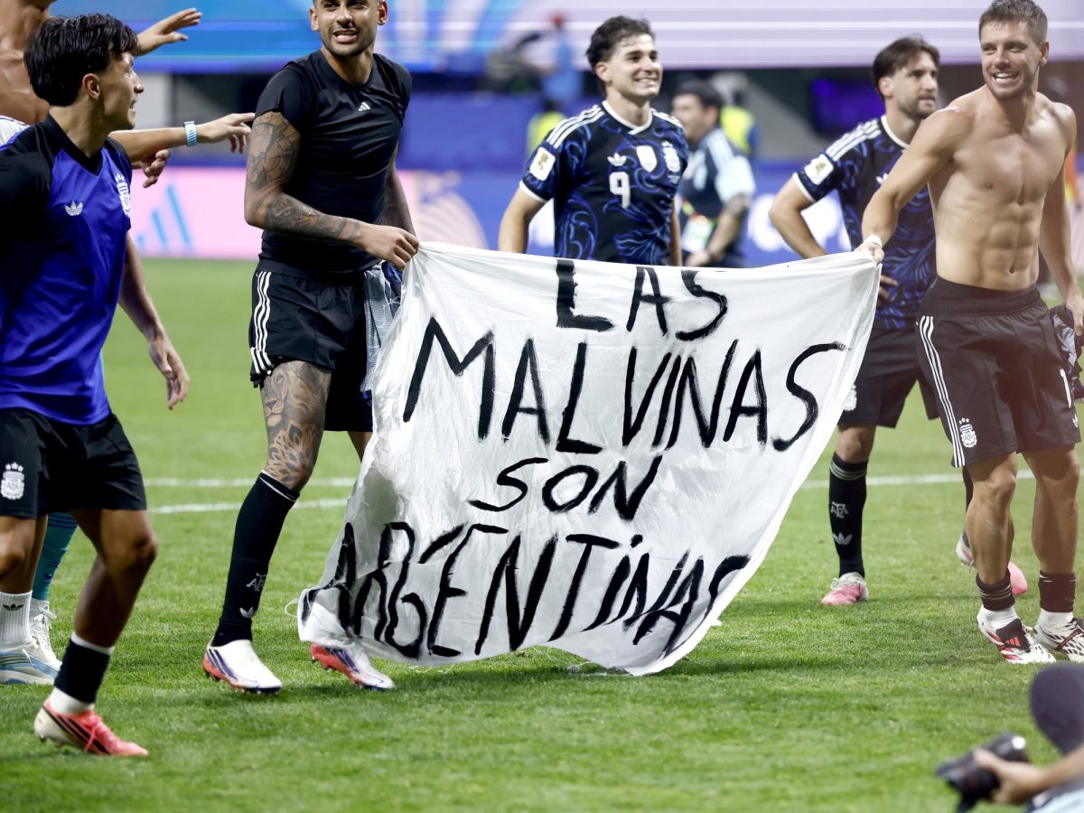 Argentinos Juniors estampará las Islas Malvinas en las camisetas de forma gratuita