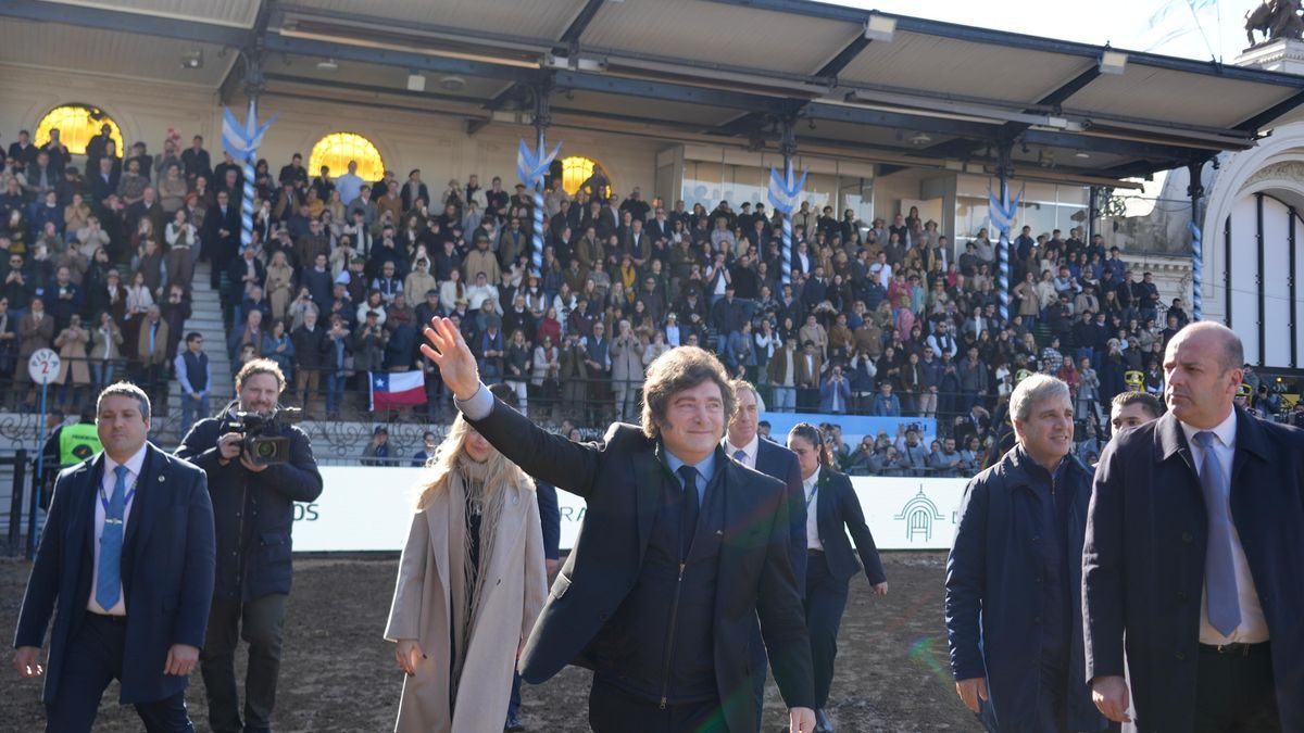 Milei anuncia una "revolución productiva" en el campo argentino con récords históricos