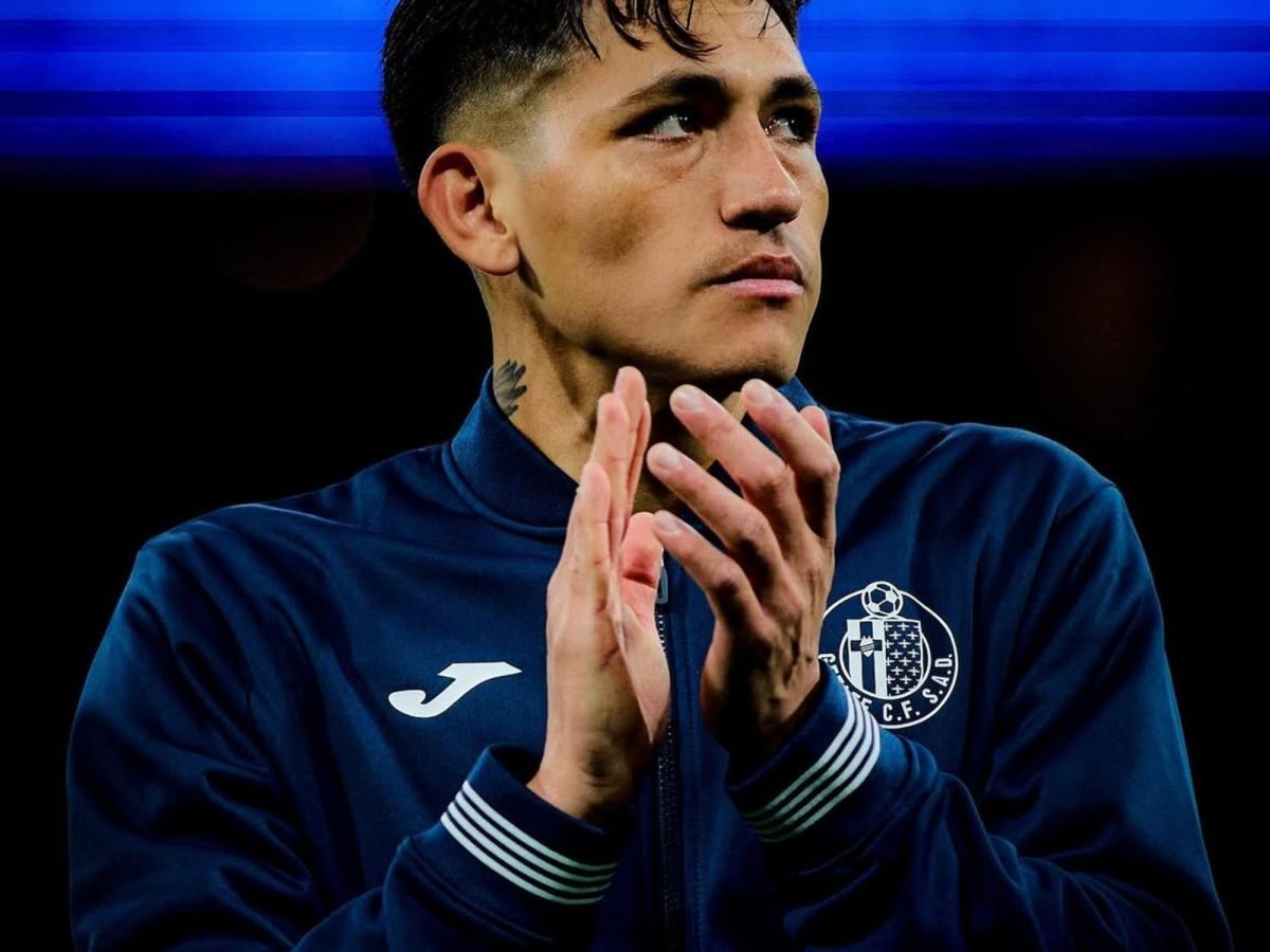 Un ex delantero de Boca está a punto de jugar en Inglaterra y le dejará dinero al club