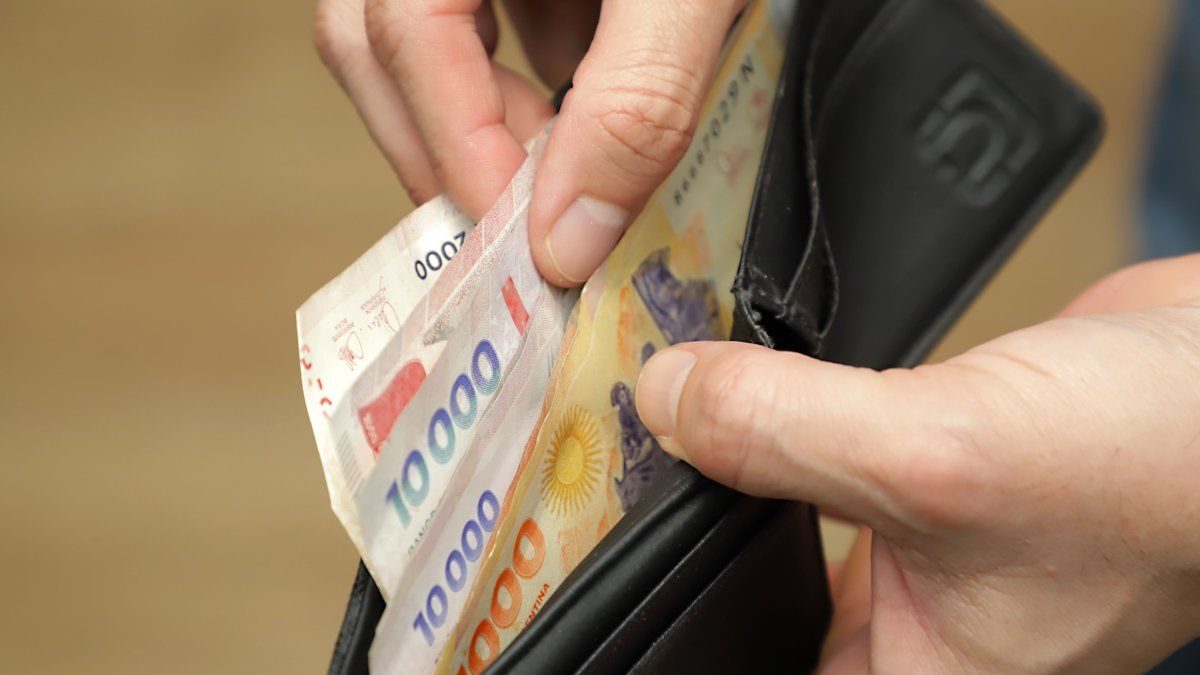 El salario mínimo llegará a $376.600 en agosto: conocé el nuevo piso salarial
