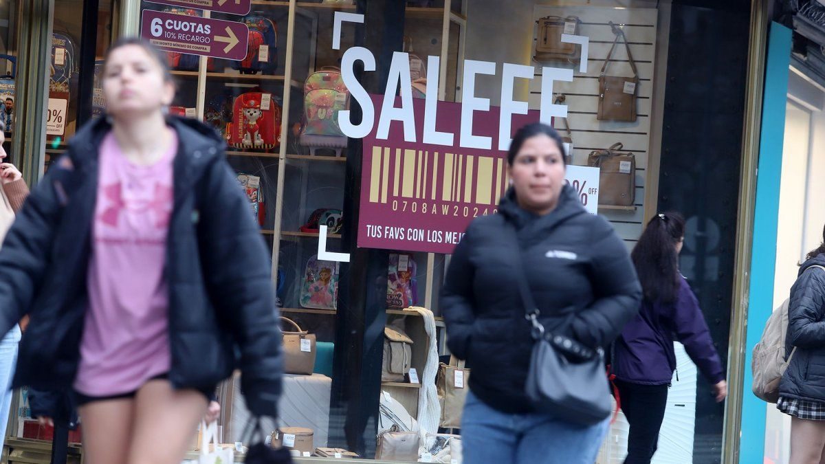 El comercio pyme sigue en crisis: ventas cayeron 3,8% en julio y acumulan siete meses negativos