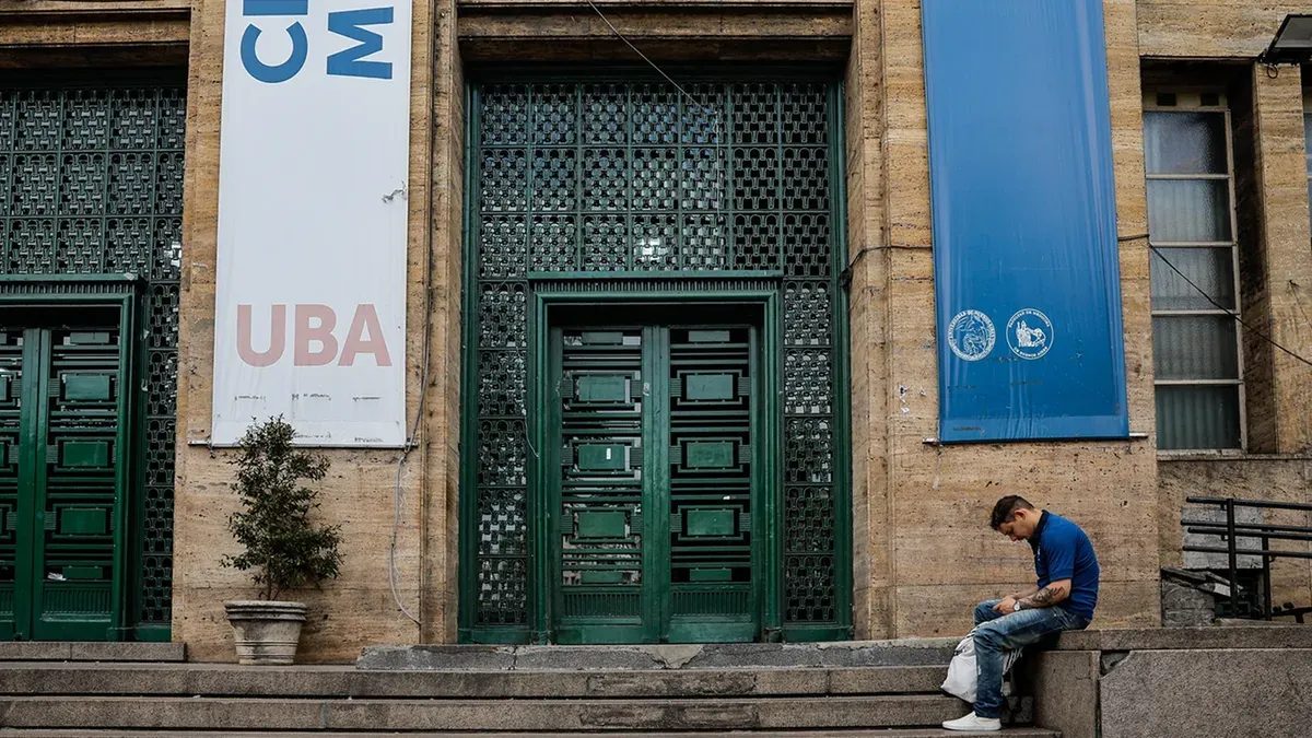 El Gobierno desestima el paro universitario y reafirma negociaciones para septiembre