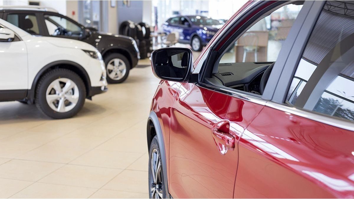 Autos usados despuntan mientras cae la financiación de 0km en julio