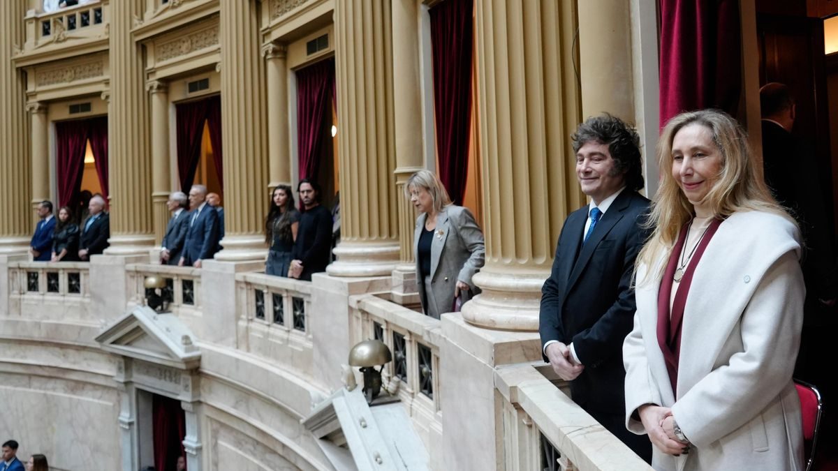 Milei acelera su ofensiva legislativa y negocia con gobernadores para eliminar las PASO