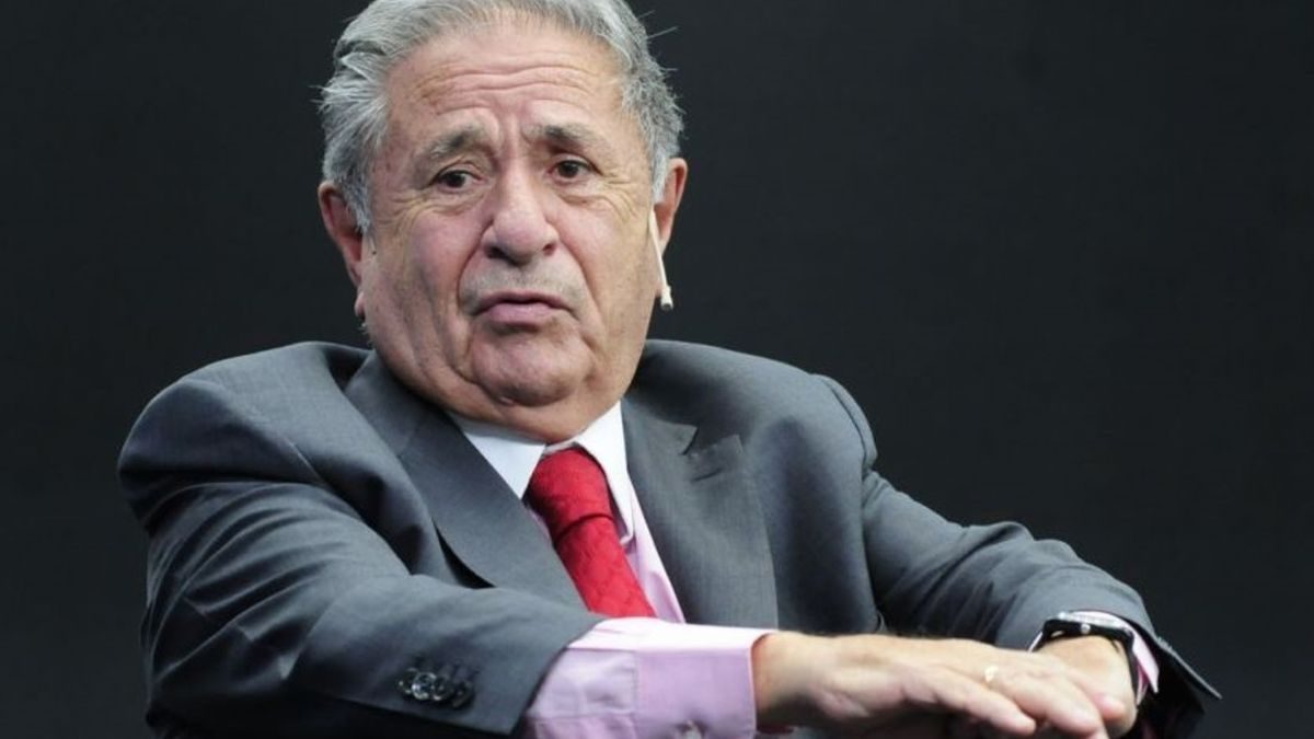 Duhalde alerta sobre la crisis del peronismo y reclama un cambio profundo