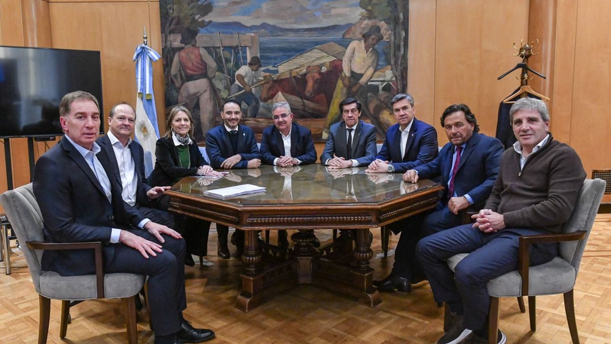 Milei recupera terreno con los gobernadores tras pactar subsidios para el Norte