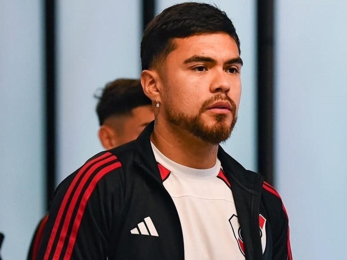 Paulo Díaz sufre la caída de River desde la distancia y se arrepiente de su partida