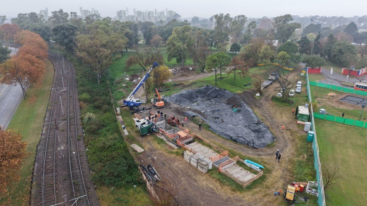 Buenos Aires intensifica la limpieza del Cildañez ante el riesgo de inundaciones