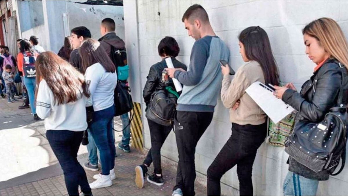 Desempleo en alza: diez ciudades argentinas luchan contra cifras de dos dígitos