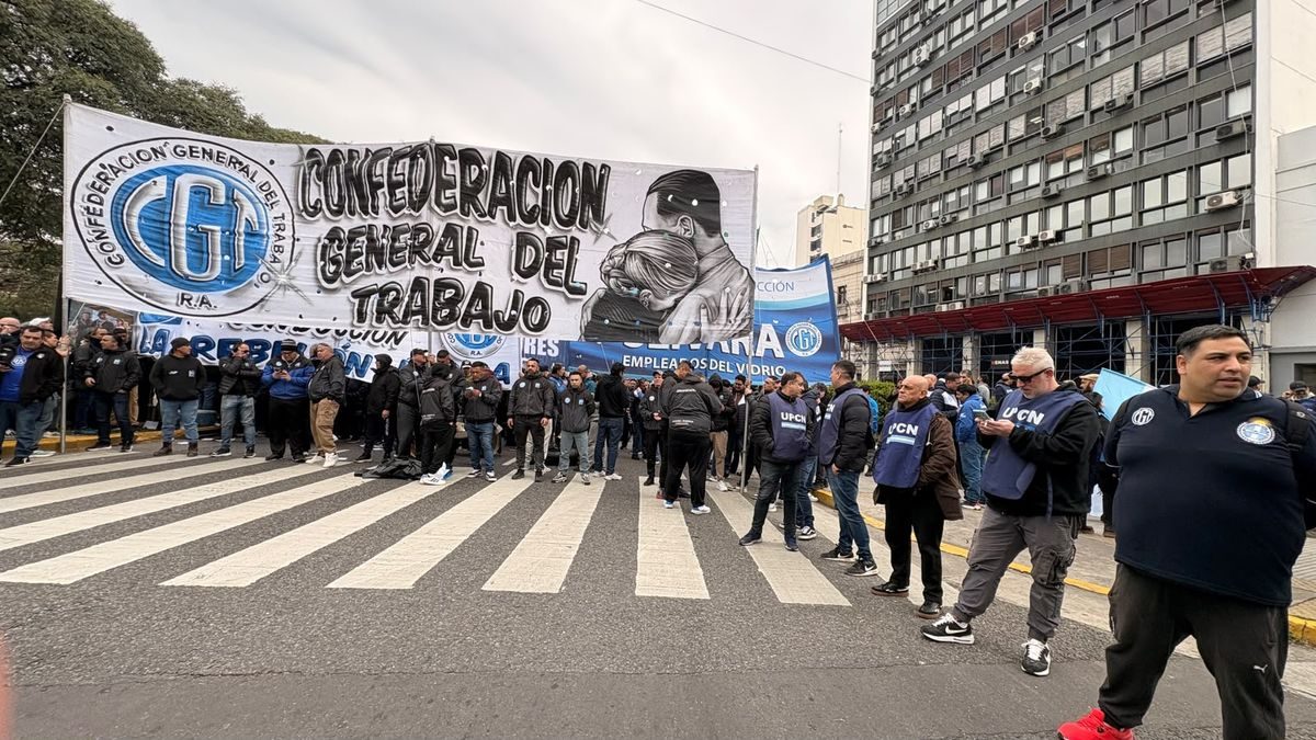 La Marcha de la Bronca llega a Buenos Aires con reclamos por salarios y jubilaciones