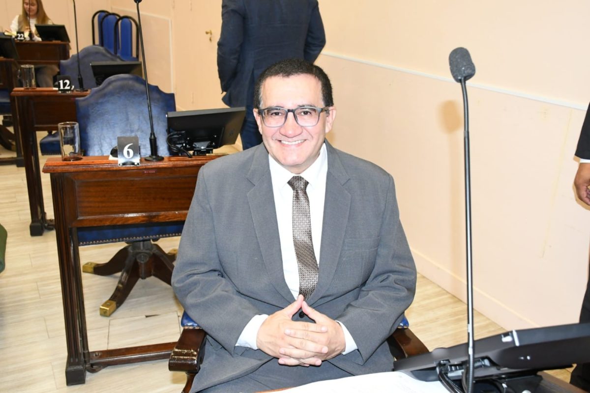 Ocho diputados reclaman trasladar el vaciadero lejos del casco urbano