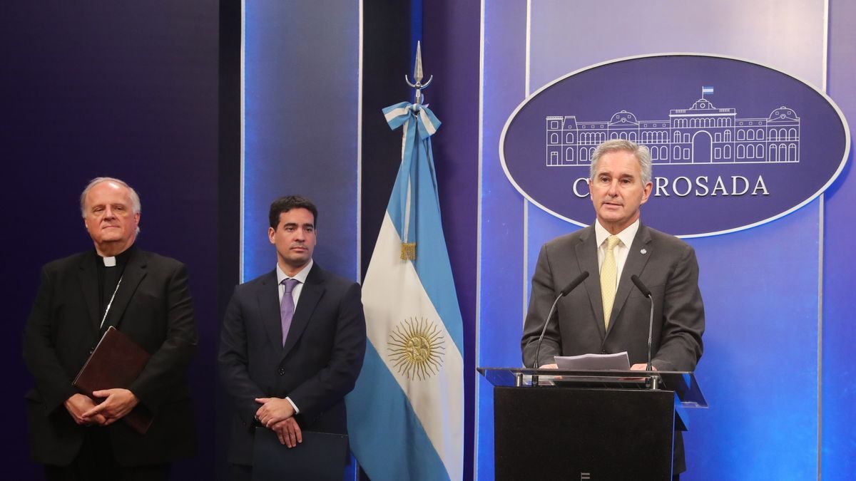 Marcha del Orgullo y visita papal: el Gobierno garantiza que ambos eventos conviven sin conflictos