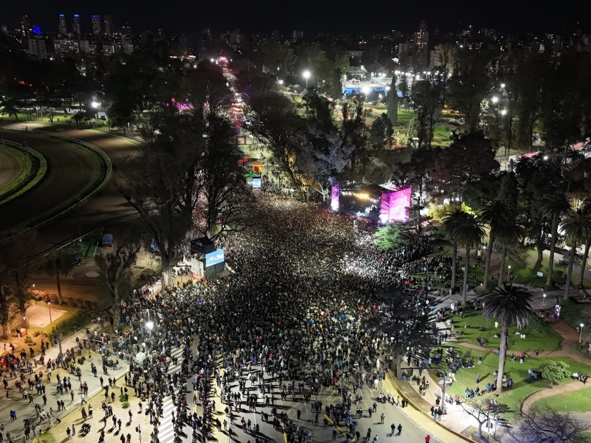 Tres ciudades se vistieron de primavera en los Fan Fest de los Suramericanos