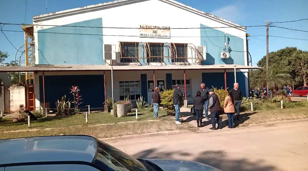 Mayor Villafañe al borde del colapso: la toma municipal deja sin salarios a los trabajadores