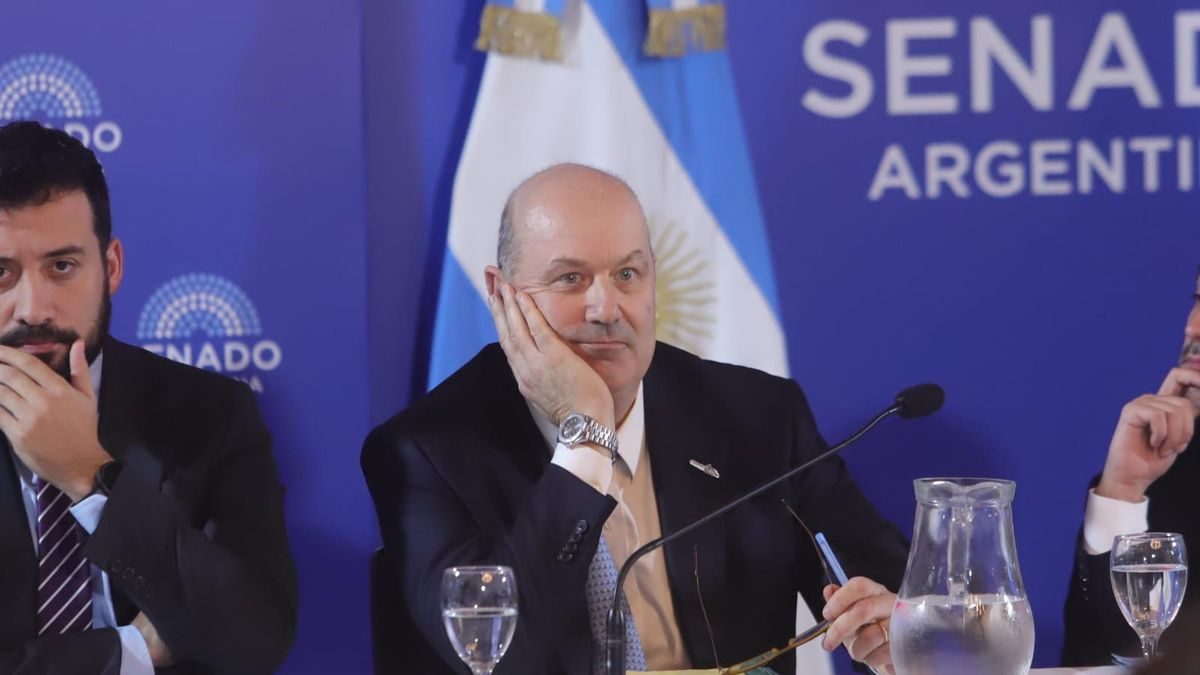 El Gobierno avanza con reformas empresariales sin esperar al Congreso