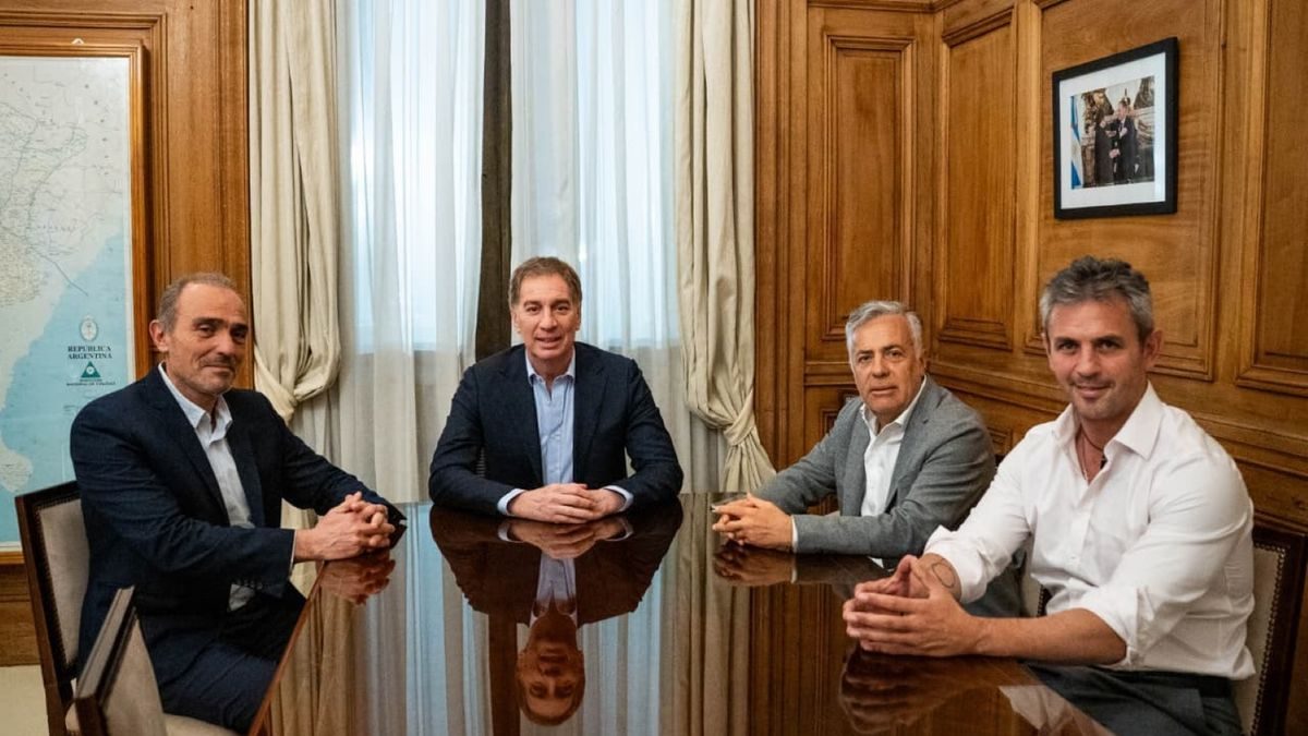Santilli intensifica negociaciones con gobernadores para aprobar el Presupuesto 2027