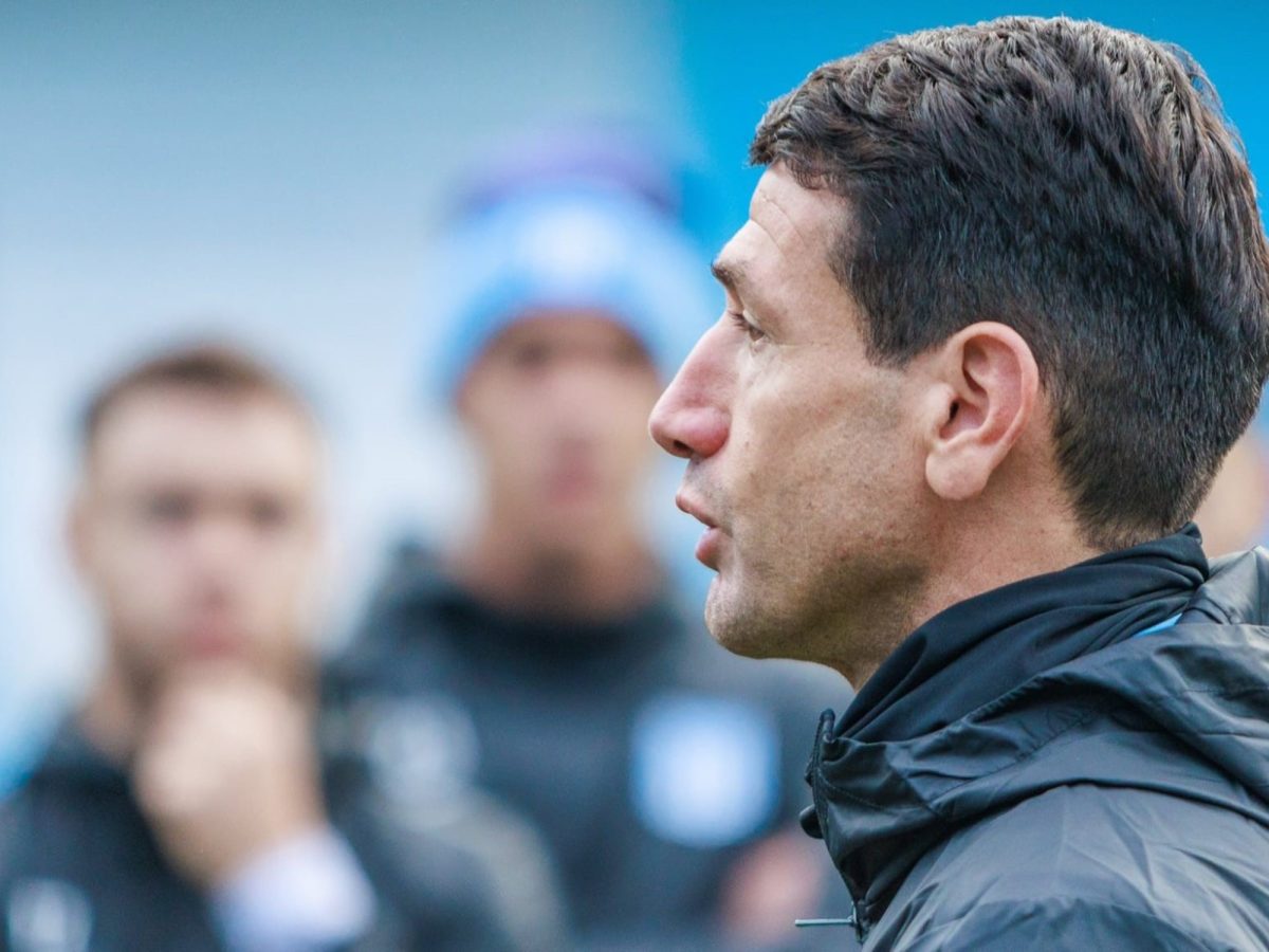 Chirola Romero toma las riendas de Racing en una misión casi imposible