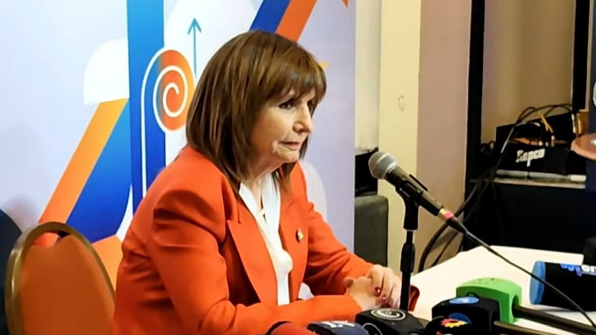 Bullrich cuestiona competitividad argentina por costos elevados de infraestructura