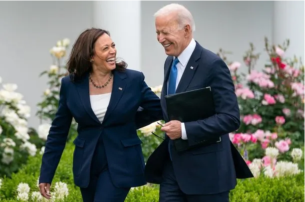 Tras bajarse de su candidatura, Joe Biden expresó su apoyo a Kamala Harris