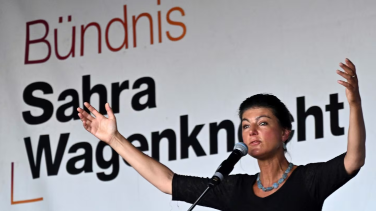 Fundó un partido propio que lleva su nombre y es un boom electoral en Alemania: ¿quién es Sahra Wagenknecht?