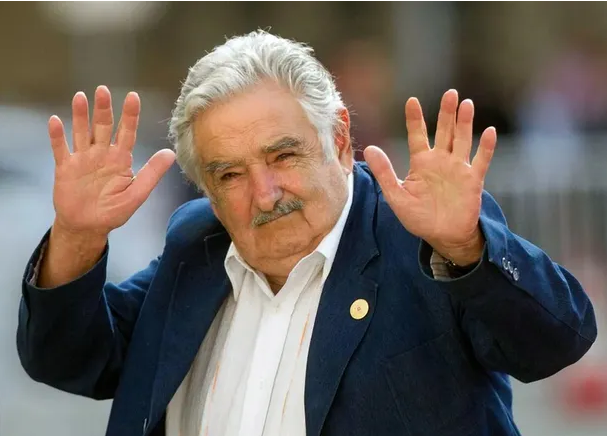 Alerta en Uruguay: internaron otra vez al expresidente Pepe Mujica