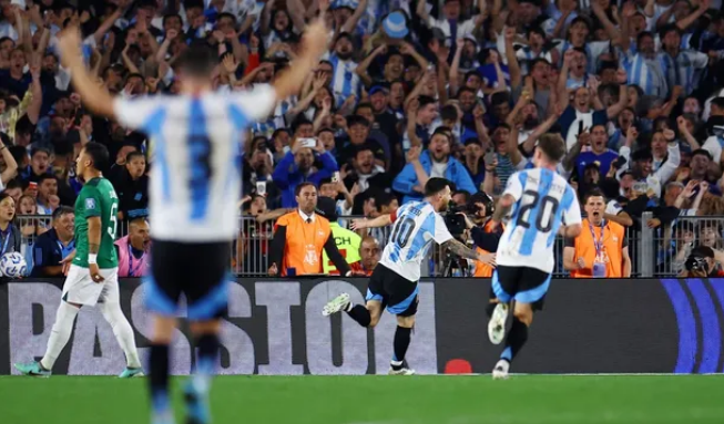 Eliminatorias: de la mano de Lionel Messi, Argentina volvió a brillar y goleó 6-0 a Bolivia en el Monumental