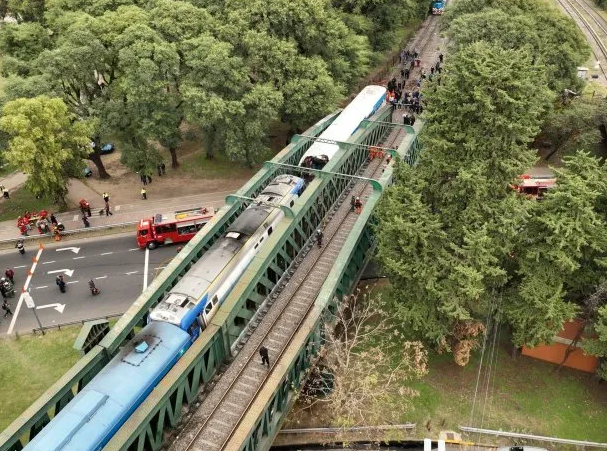 Accidente del tren San Martín en Palermo: procesan a seis empleados ferroviarios