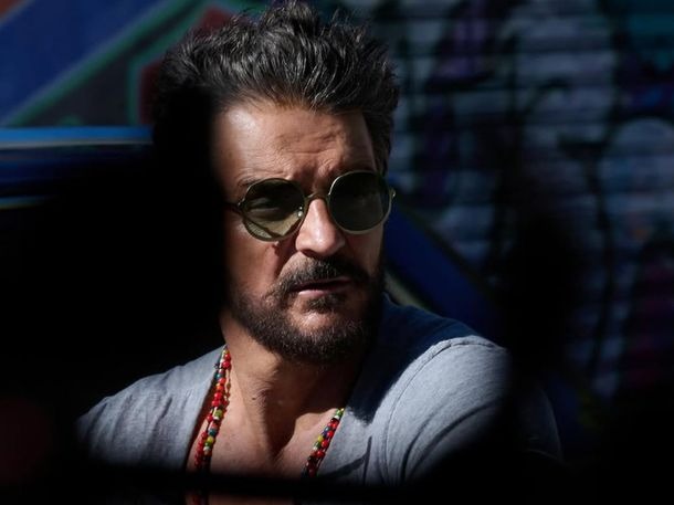 Ricardo Arjona lanzó su nuevo disco «Seco»: la sorpresa de su hija en uno de sus videoclips