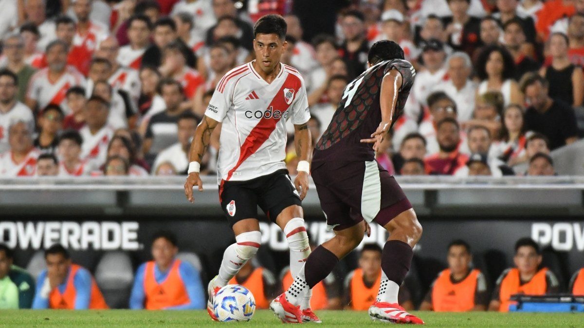 River se floreó por momentos y venció 2-0 a México en la presentación de sus refuerzos