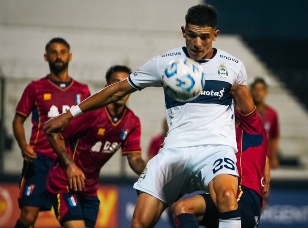 Copa Argentina: Gimnasia le ganó 1-0 a Deportivo Español y avanzó de ronda