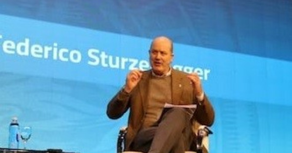 sturzenegger-pidio-al-campo-que-vote-al-gobierno-para-tener-mas-posibilidades-de-“bajar-impuestos”