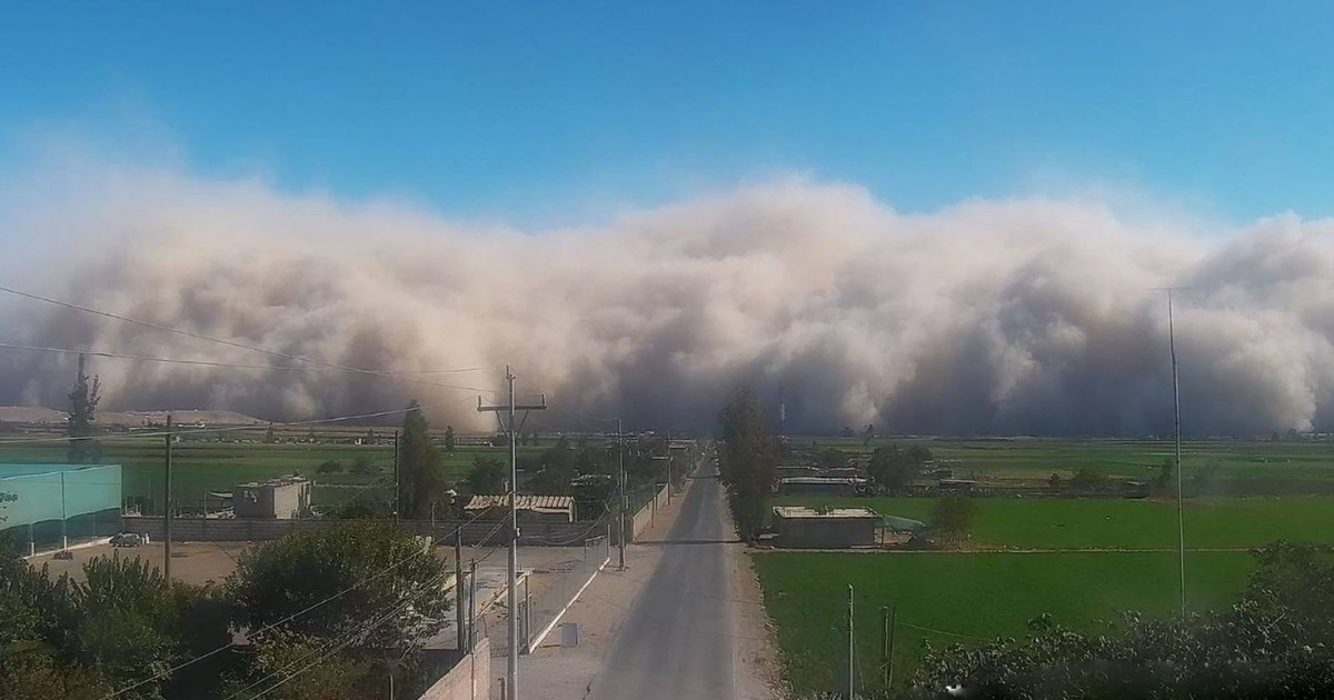 peru,-envuelto-en-una-tormenta-de-arena-inesperada:-vientos-furiosos,-nubes-de-polvo,-corte-de-rutas-y-suspension-del-turismo