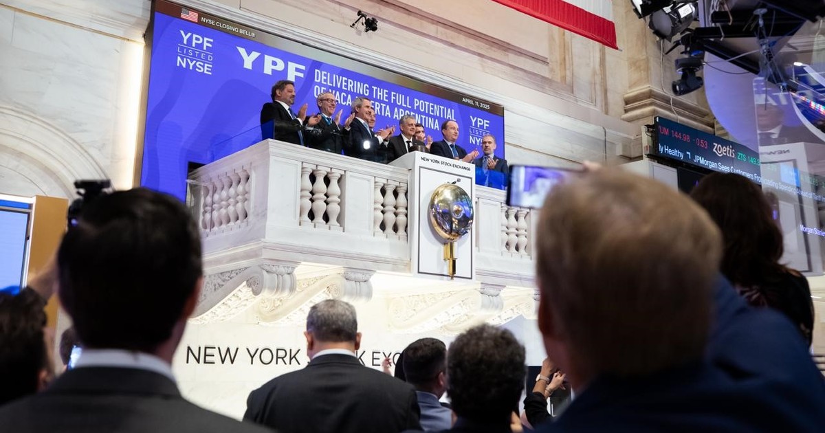 ypf-se-quedara-con-dos-yacimientos-de-petroleo-en-vaca-muerta-que-vende-totalenergies