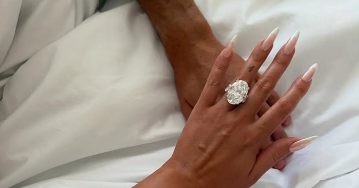 cuanto-cuesta-el-impresionante-anillo-de-compromiso-que-cristiano-ronaldo-le-dio-a-georgina-rodriguez