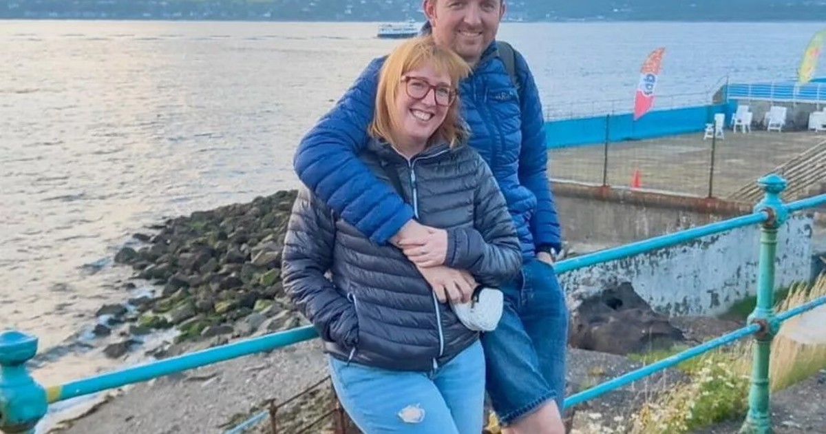 posaron-para-una-foto-romantica-y-segundos-despues-quedaron-al-borde-de-la-muerte:-«totalmente-traumados»