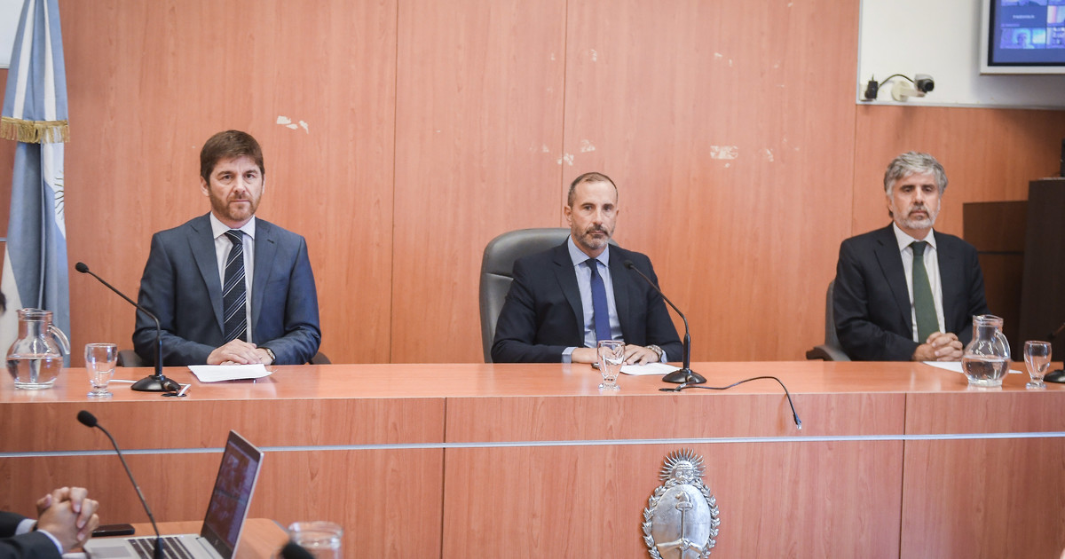 caso-vialidad:-el-reclamo-de-cristina-por-el-decomiso-se-va-a-casacion-pero-el-tribunal-no-suspendio-la-ejecucion-patrimonial-y-ratifico-el-monto