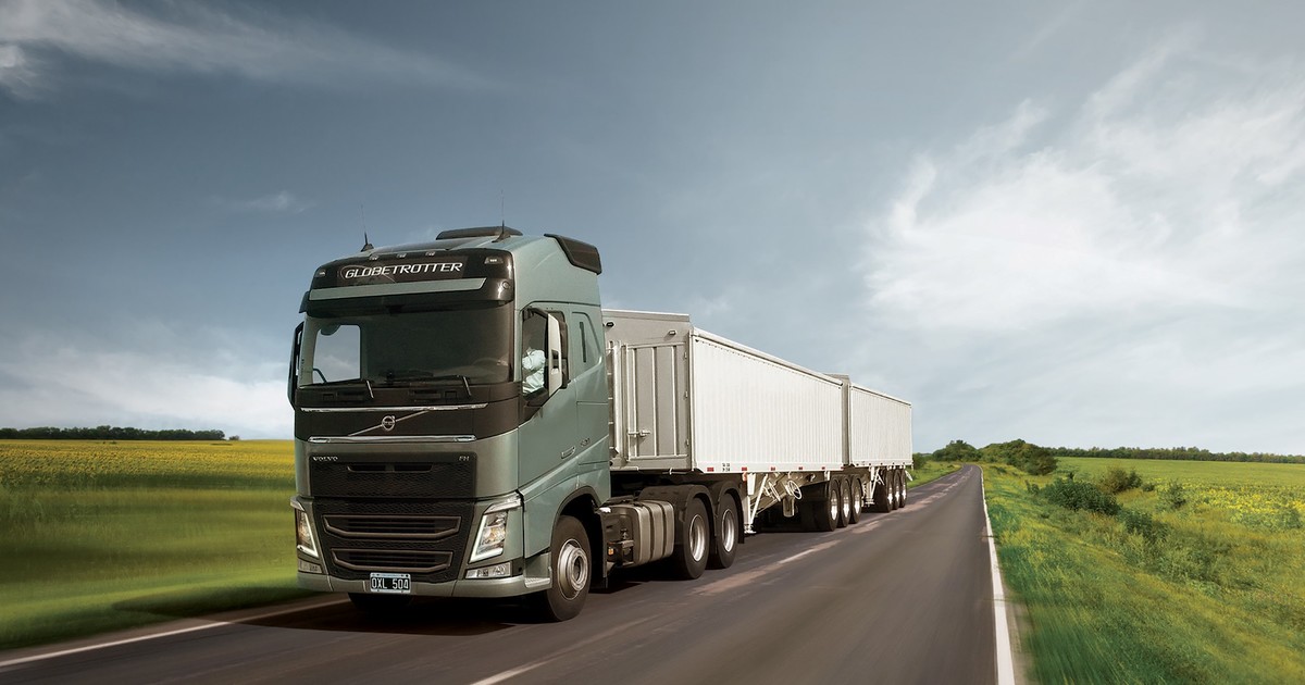 «giro-conceptual-de-180°»:-el-gobierno-habilita-la-libre-circulacion-de-bitrenes-en-todo-el-pais-y-federico-sturzenegger-explico-el-alcance-de-la-medida