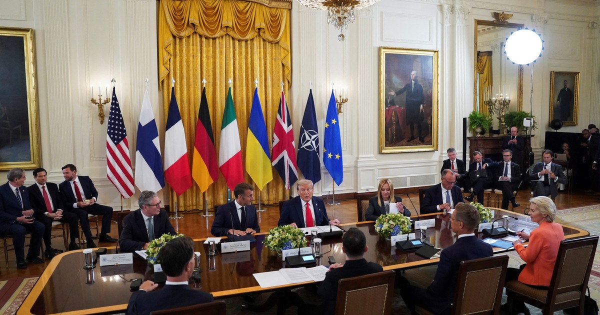 con-dudas-sobre-que-hara-rusia,-los-lideres-europeos-debaten-los-pasos-a-seguir-tras-la-cumbre-entre-donald-trump-y-volodimir-zelenski